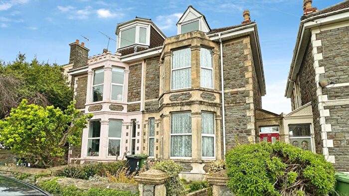 4 Bedroom Semi Detached House For Sale In Hill Street, Kingswood, Bristol, BS15