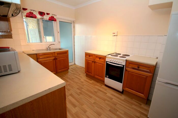 2 Bedroom Flat To Rent In Clitheroe Court, Alexandra Avenue, Rayners Lane, Harrow, HA2