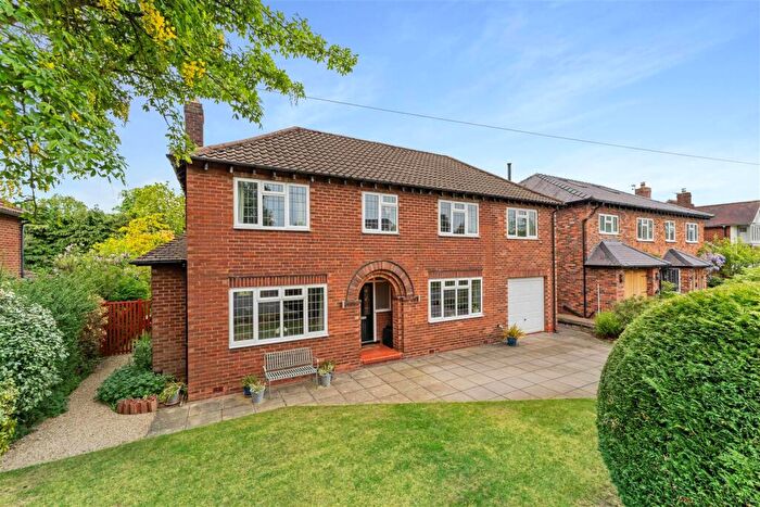 5 Bedroom Detached House For Sale In Manor Close, Wilmslow, SK9