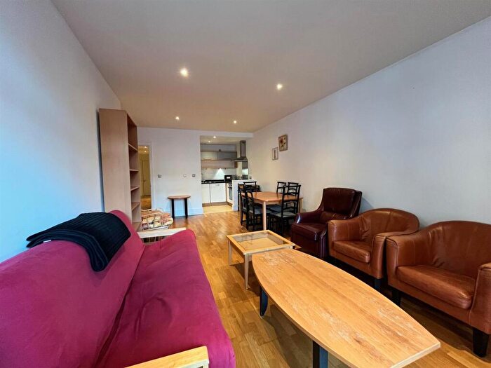 3 Bedroom Apartment To Rent In The Lock Building, , Whitworth Street West, Manchester, M1