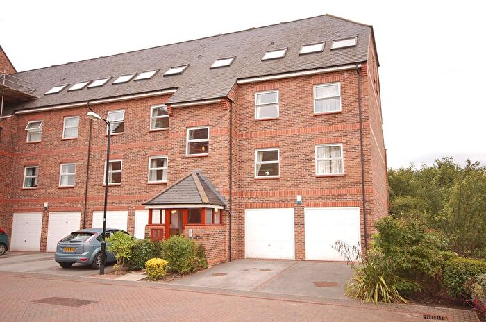 2 Bedroom Flat To Rent In Whitecross Gardens, Huntington Road, YO31