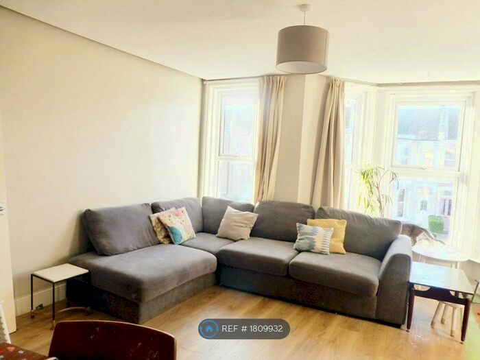 2 Bedroom Maisonette To Rent In St Paul's Road, St Leonards-On-Sea, TN37