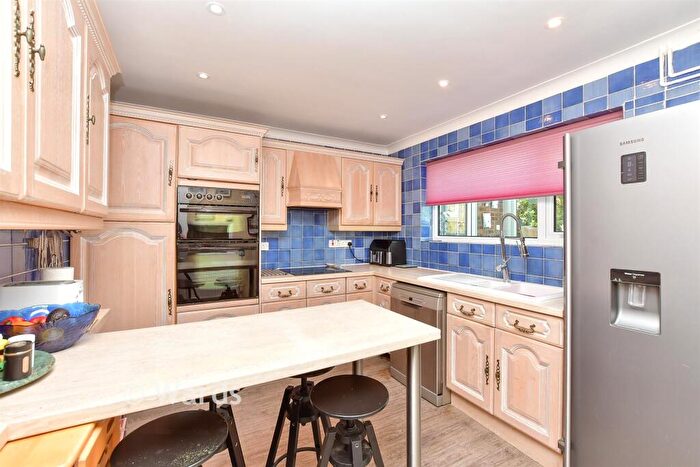 4 Bedroom Detached House For Sale In Horselees Road, Boughton-Under-Blean, Kent, ME13