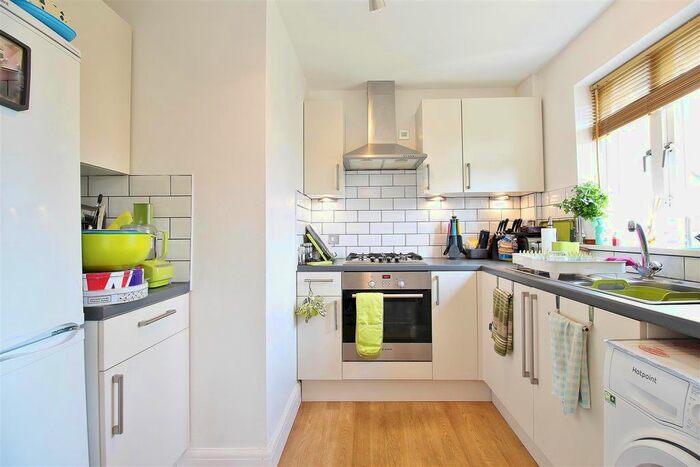 1 Bedroom Flat To Rent In Manor House Way, Isleworth, TW7