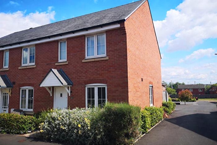 3 Bedroom End Of Terrace House To Rent In Seymour Way, Magor, NP26