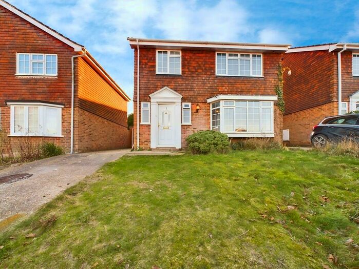 3 Bedroom Detached House To Rent In Powell Road, Newick, BN8