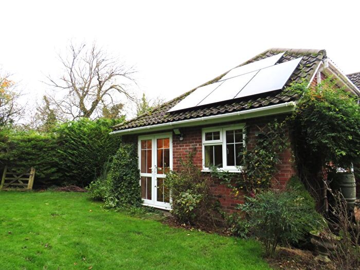 1 Bedroom Bungalow To Rent In St. Martins Close, Exning, Newmarket, CB8