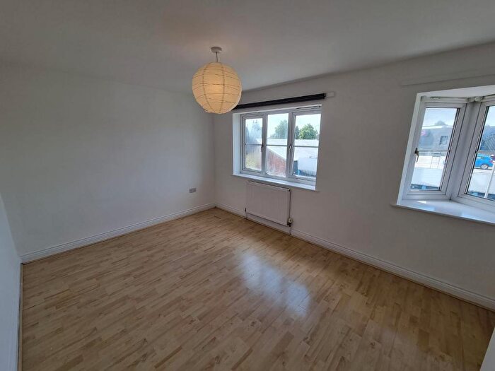 4 Bedroom Town House To Rent In Anderson Road, Bearwood, Birmingham, B66
