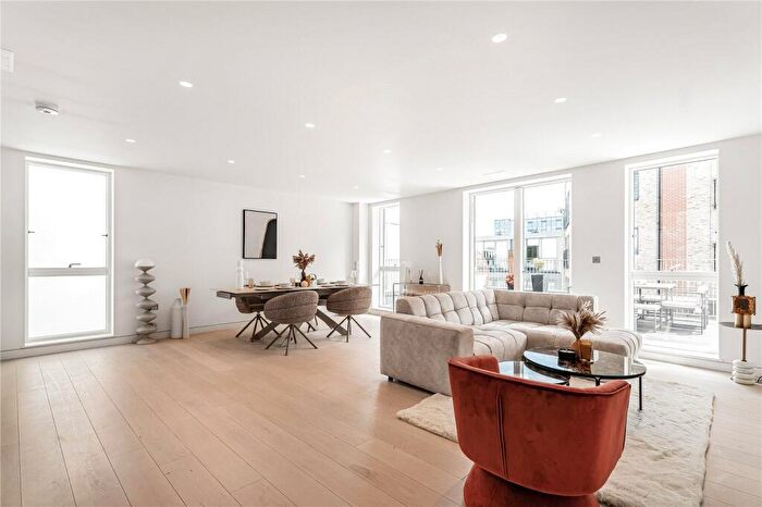 2 Bedroom Apartment For Sale In Curtain Place, London, EC2A