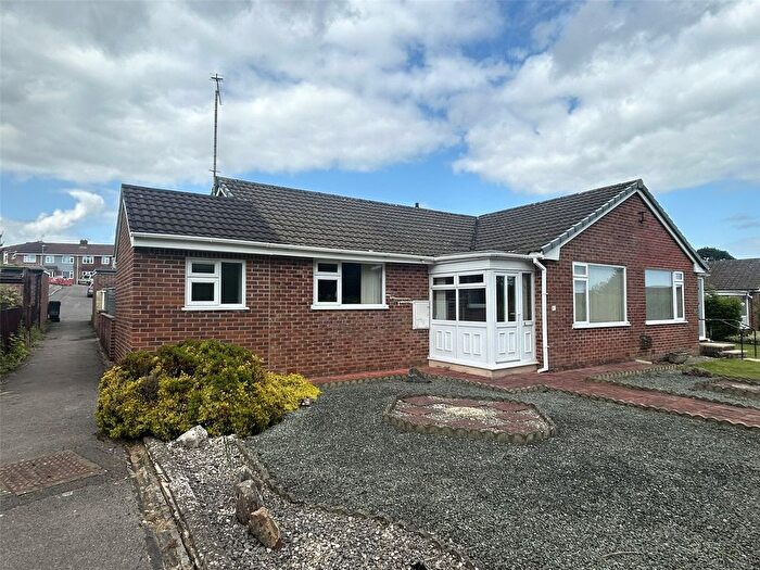 3 Bedroom Bungalow For Sale In Elder Close, Chard, Somerset, TA20