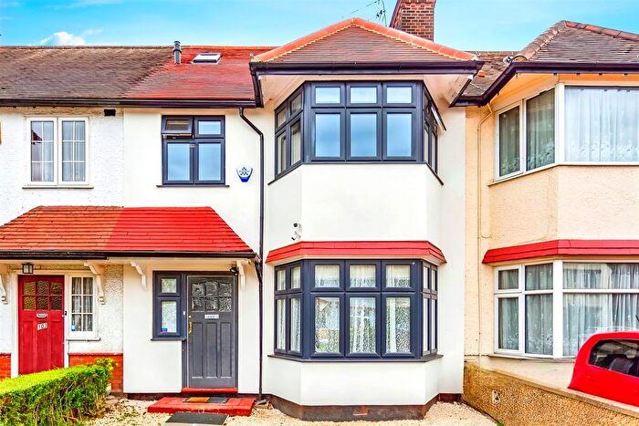 4 Bedroom Terraced House To Rent In Hervey Close, London, N3
