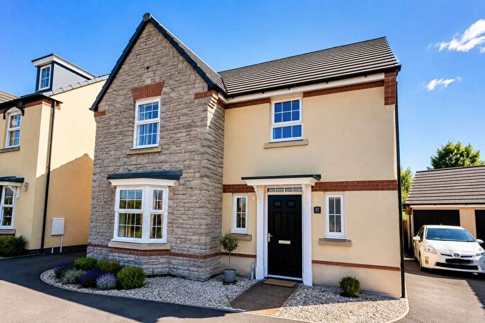 4 Bedroom Detached House For Sale In Dorset Down Crescent, Cullompton, EX15