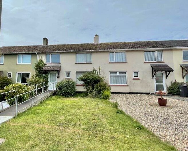 Houses for sale & to rent in TQ4 7RR, Lancaster Drive, Goodringtonwith