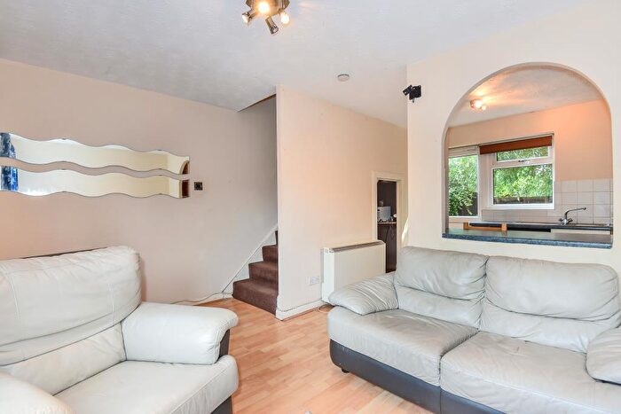 1 Bedroom End Of Terrace House To Rent In Broome Way, Banbury, OX16
