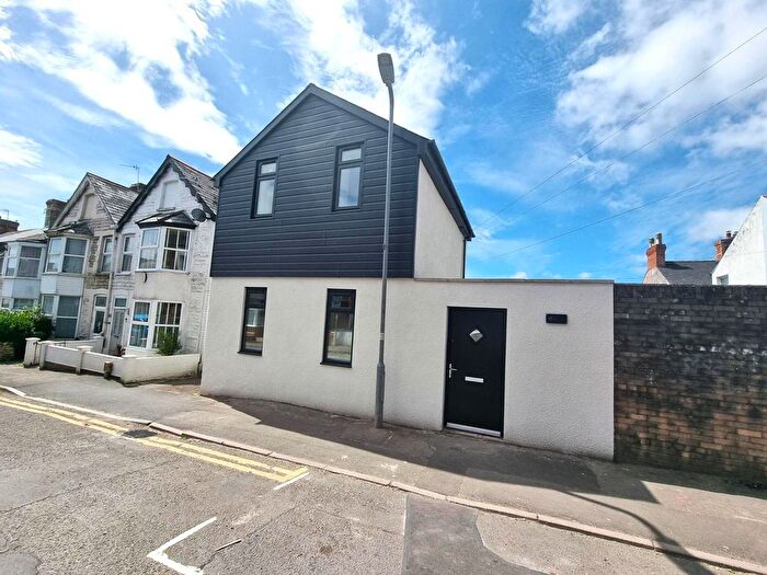 2 Bedroom Detached House For Sale In The Coach House Regent Street, Barry, CF62