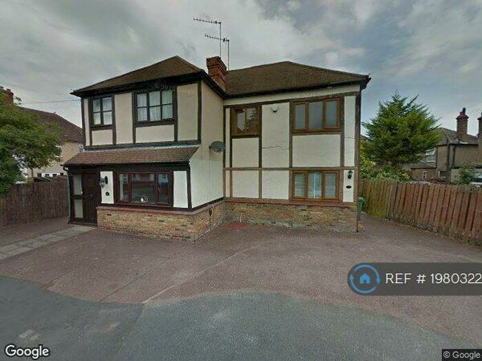 2 Bedroom Semi-Detached House To Rent In The Drive, Erith, DA8