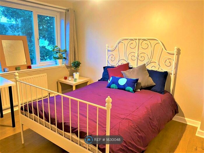 1 Bedroom Flat To Rent In Thirlmere Close, Coventry, CV4