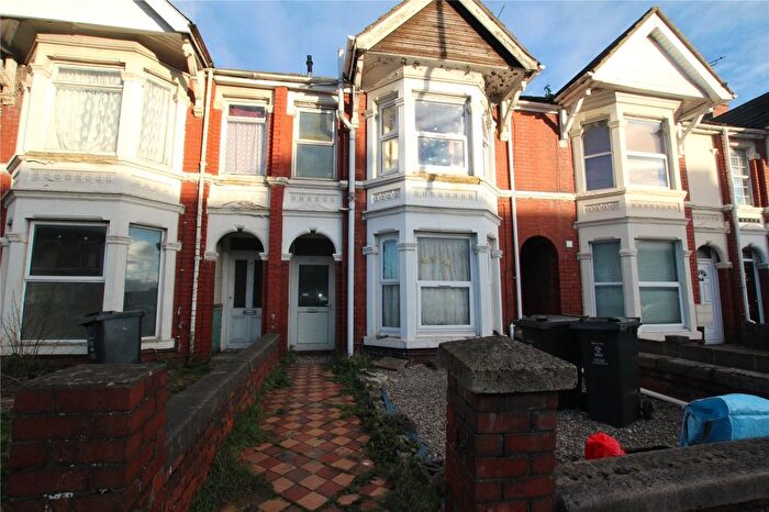 1 Bedroom Flat To Rent In County Road, Swindon, Wiltshire, SN1