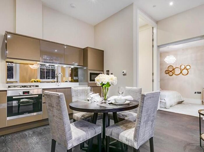 1 Bedroom Flat To Rent In Lisson Grove, Marylebone, London, NW1