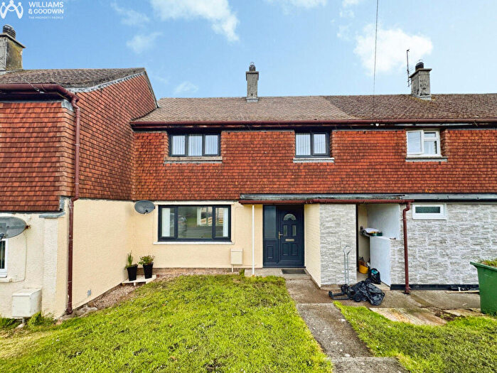 3 Bedroom Terraced House For Sale In Dinam Road, Raf Valley, Anglesey, LL65