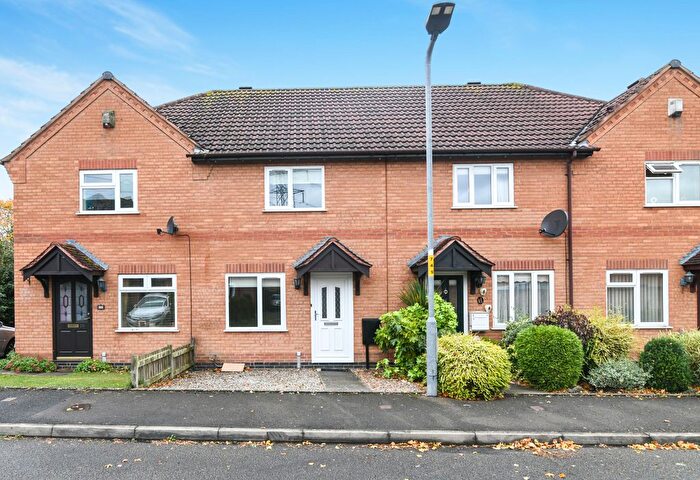 2 Bedroom Mews To Rent In Stroma Avenue, Worcester, WR5