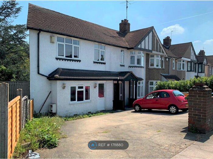 2 Bedroom End Of Terrace House To Rent In Penhill Road, Bexley, DA5