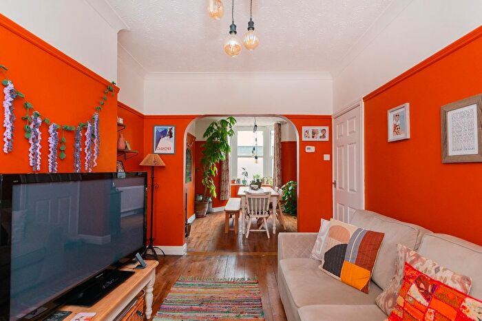 2 Bedroom Semi-Detached House For Sale In New Queen Street, Kingswood, BS15