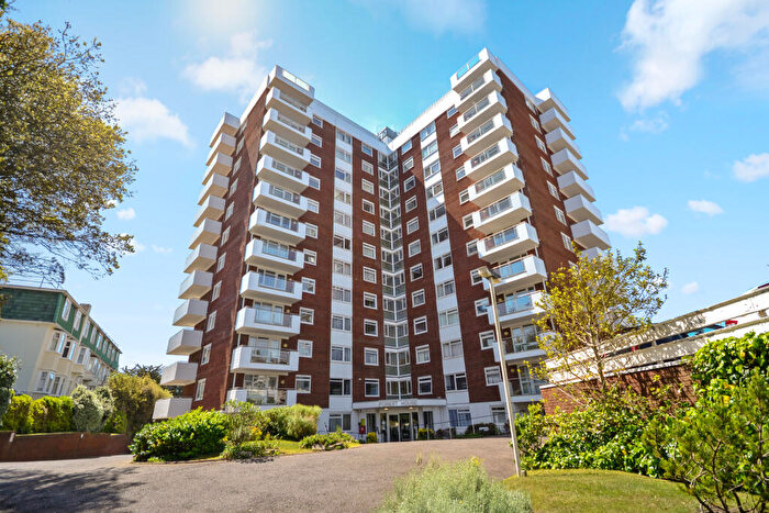 2 Bedroom Flat For Sale In Flat, Forest House, Russell Cotes Road, Bournemouth, BH1