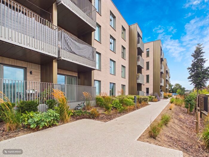 2 Bedroom Flat For Sale In Buckley House, Khartoum Walk, Chatham, Kent, ME4