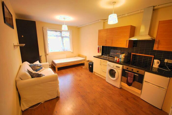 Studio To Rent In Ealing Road, Wembley, Middlesex, HA0