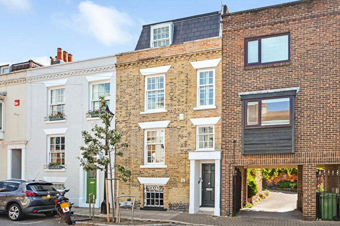 4 Bedroom Town House For Sale In Southsea, Hampshire, PO5