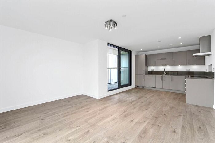 2 Bedroom Apartment To Rent In Rotherhithe New Road London, SE16