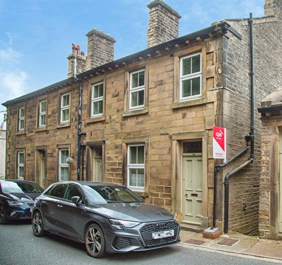 2 Bedroom End Of Terrace House For Sale In Woodhead Road, Holmbridge, Holmfirth, HD9