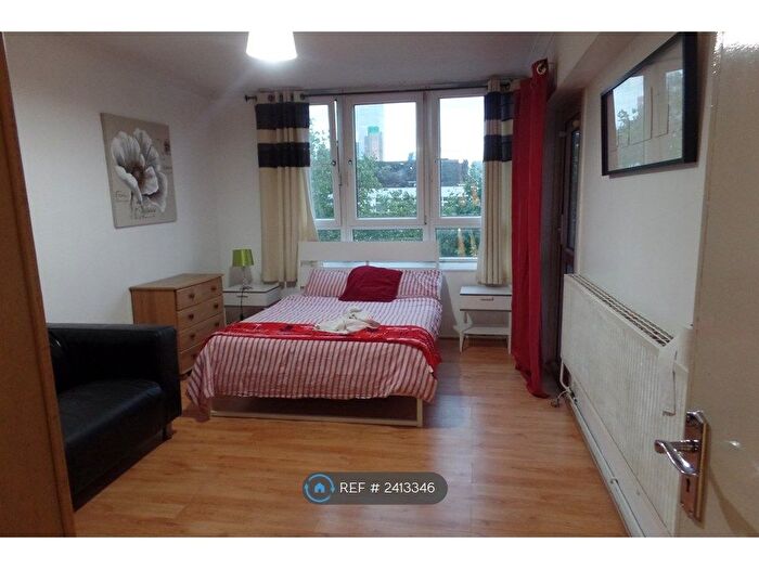 4 Bedroom Maisonette To Rent In Newland Court, London, EC1V