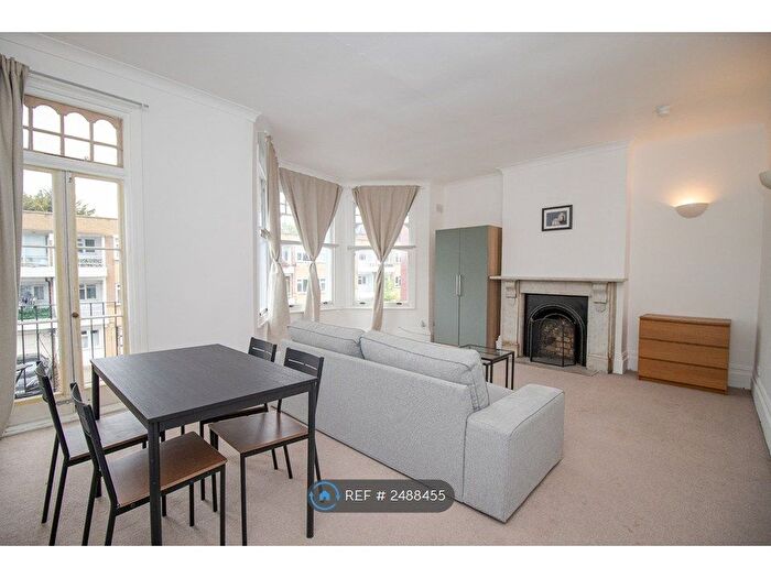 2 Bedroom Flat To Rent In Rosebery Gardens, London, N8