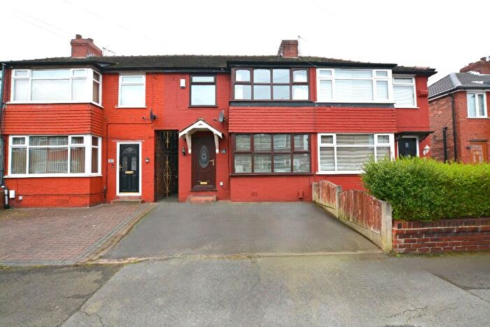 3 Bedroom Terraced House For Sale In Arbor Grove, Droylsden, Greater Manchester, M43