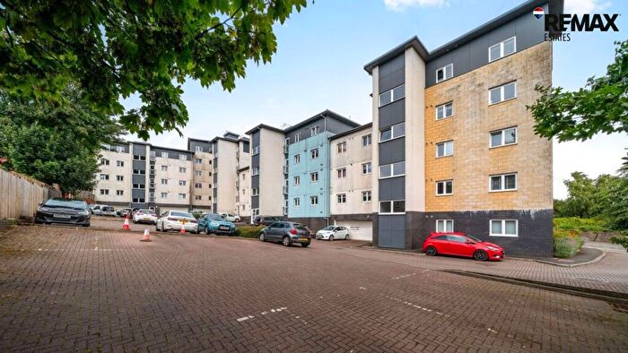 2 Bedroom Flat For Sale In Bellsmeadow Road, Falkirk, FK1