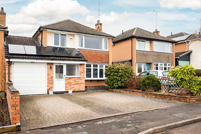 3 Bedroom Link Detached House For Sale In Roulstone Crescent, East Leake, LE12