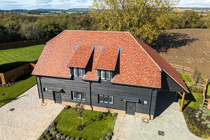 4 Bedroom Semi-Detached House For Sale In Elmwood House, The Barns At Wye, Wye, TN25
