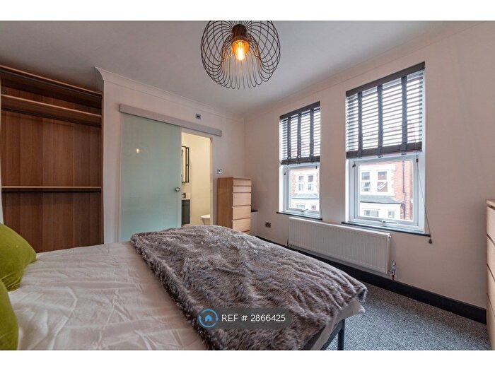 4 Bedroom Semi Detached House To Rent In West Bridgford, West Bridgford, Nottingham, NG2