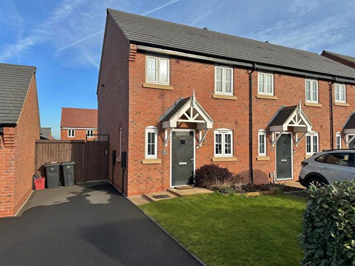 3 Bedroom Semi-Detached House To Rent In Craner Road, Castle Donington, Derby, DE74