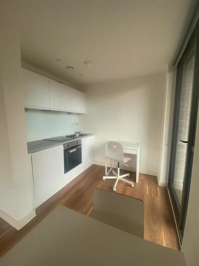 1 Bedroom Flat To Rent In Nation Way, Liverpool, L1