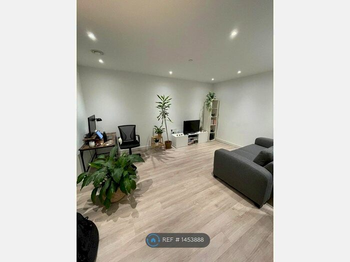 1 Bedroom Flat To Rent In Kingly Building, London, N4