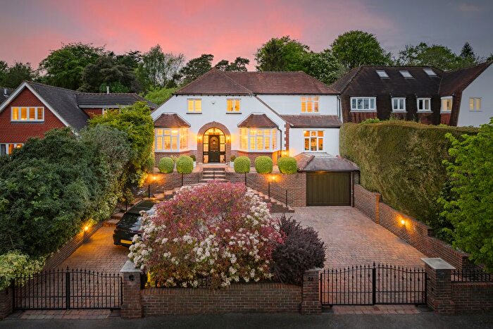 5 Bedroom Detached House For Sale In West Purley, Surrey, CR8
