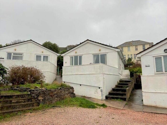 2 Bedroom Bungalow To Rent In Upton Hill, Torquay, TQ1