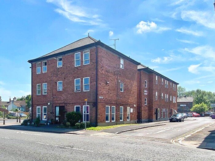 1 Bedroom Flat To Rent In Alice Road, Aldershot, Hampshire, GU11