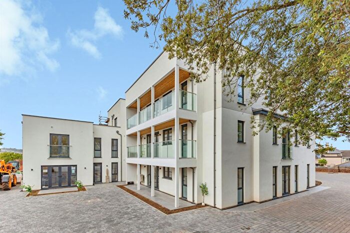 2 Bedroom Flat For Sale In Keysfield Road, Paignton, TQ4