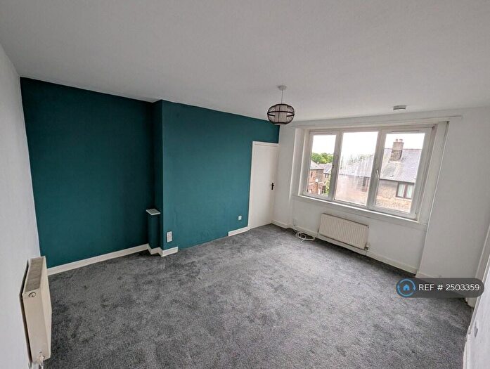 2 Bedroom Flat To Rent In Adamson Crescent, Dunfermline, KY12