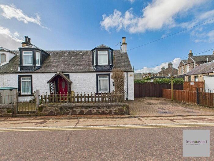 2 Bedroom Cottage For Sale In John Street, Biggar, ML12