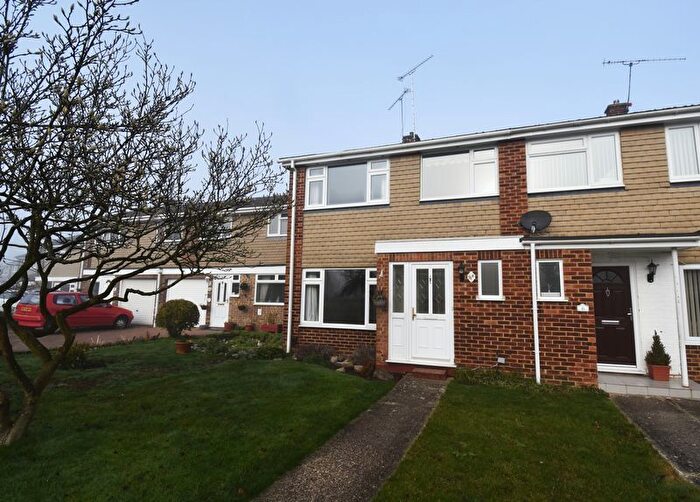 3 Bedroom Terraced House To Rent In Severn Road, Farnborough, GU14